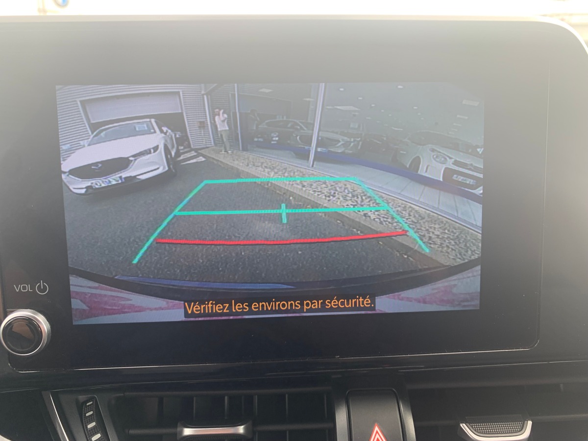 Toyota C-HR 122 chevaux | Design | Caméra de recul | Régulateur de vitesse | GPS | Hybrid essence