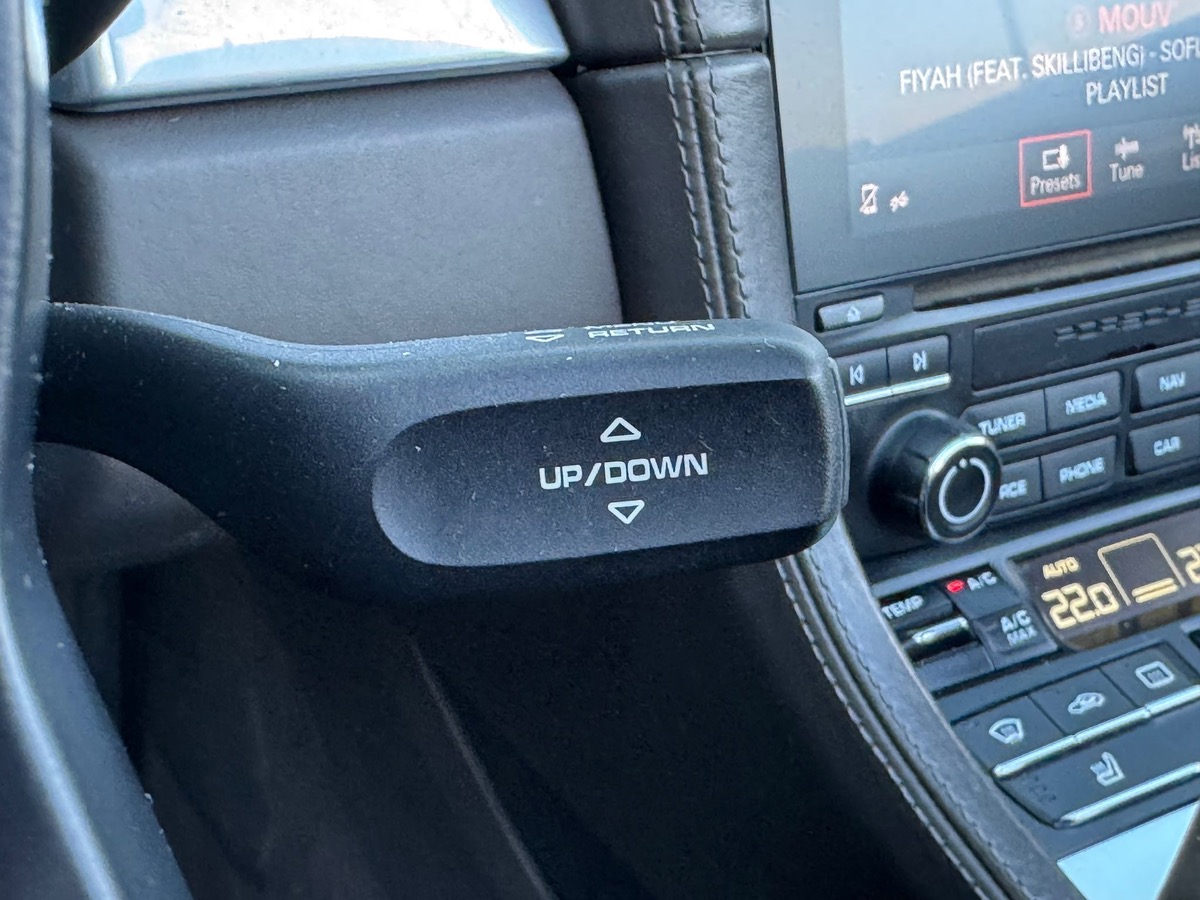 Porsche 718 2.0 PDK 300ch Boxster