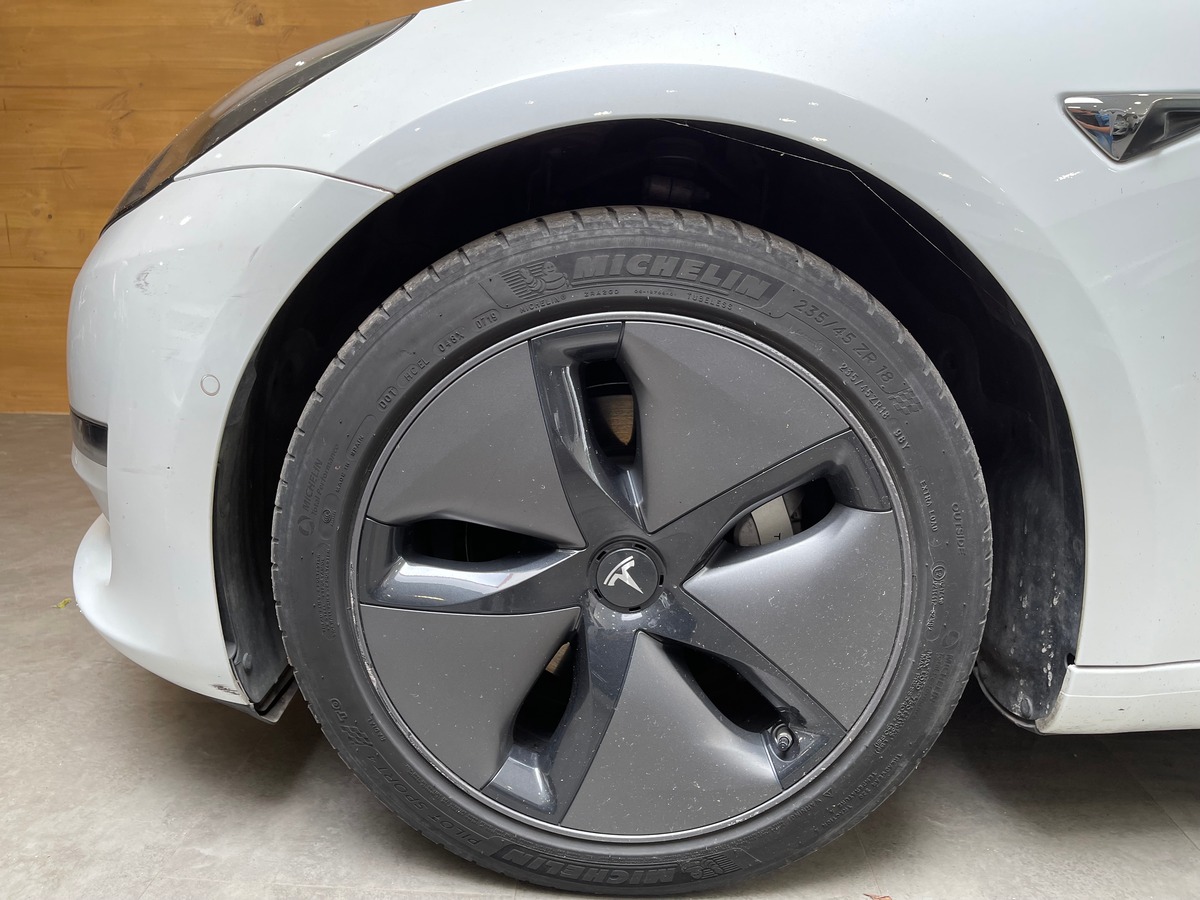 Tesla Model 3 FSD STANDARD RANGE // ATTELAGE // LIVRAISON POSSIBLE