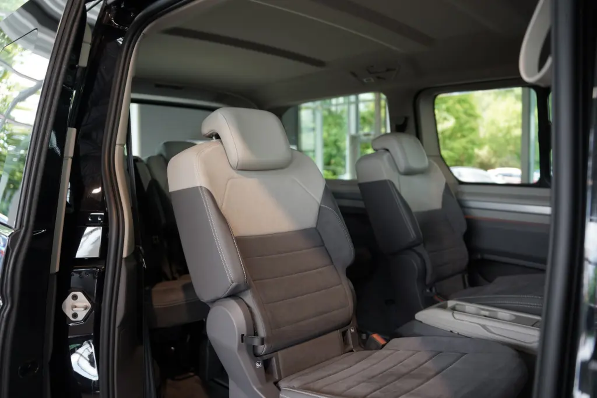 Volkswagen Multivan VII T7 2.0 TDI 150ch Style Long DSG7/7places/VO Allemand/Malus 8000e