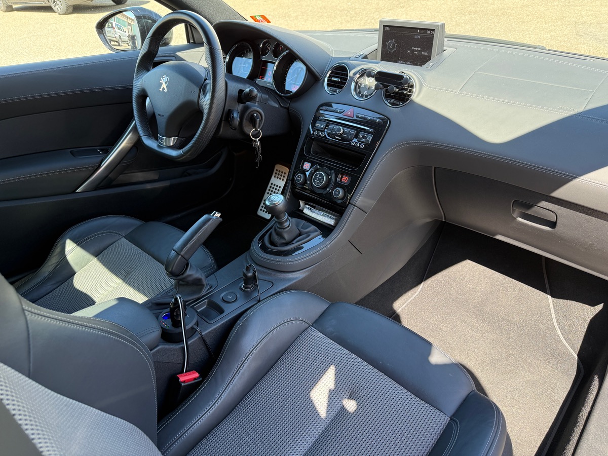 Peugeot RCZ 1.6 THP 156 cv, Suivi Complet