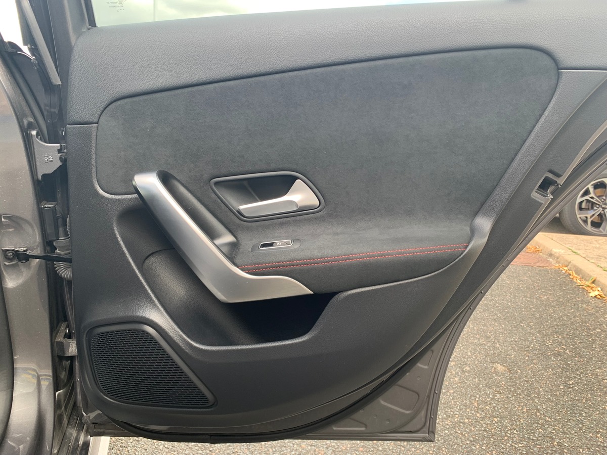 Mercedes-Benz Classe A 150 ch | Amg Line | Eclairage d'ambiance | Siéges chauffants | Caméra recul