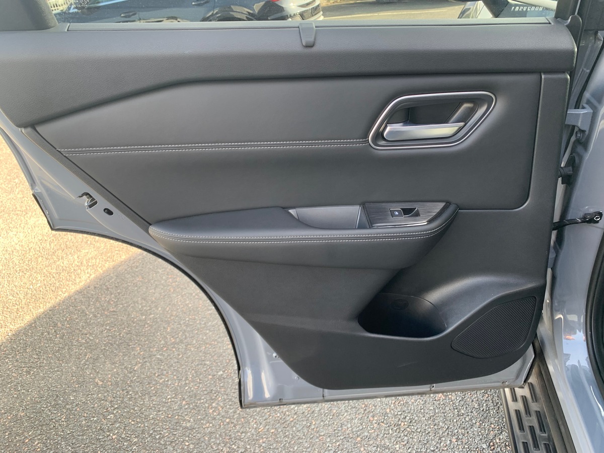 Nissan X-trail 204 | Tekna | Toit ouvrant panoramique | Caméra recul | Siéges chauffants | Attelage