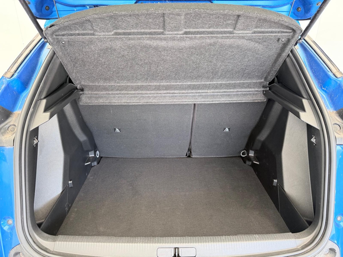 Peugeot 2008 ROADRIP 1.2 PURETECH 130 EAT8  Première main