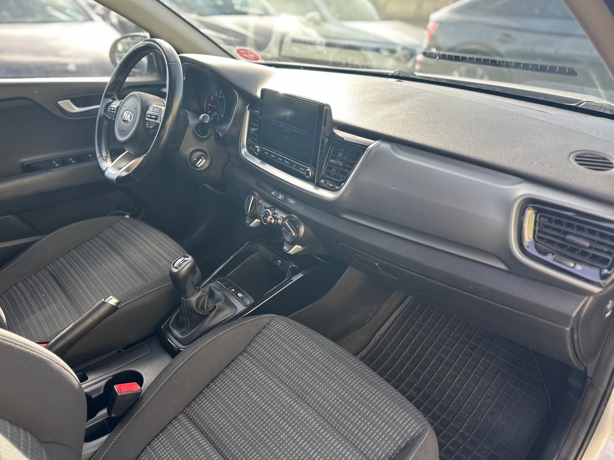 Kia Stonic Phase 2 1.0 T-GDi 100 cv EN TRÈS BON ÉTAT - CAMÉRA DE RECUL - CARPLAY