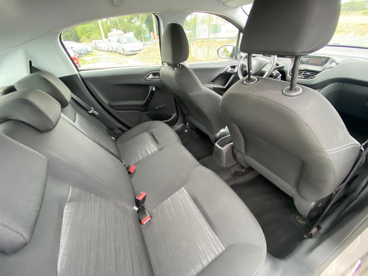 Peugeot 208 1.4 hdi 70cv 166005km