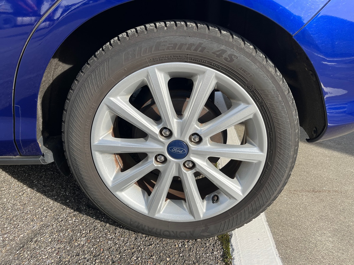 Ford BMAX 1.0 125ch TITANIUM, CAMERA, GPS, SIEGES CHAUFFANT, RADAR AVANT/ARRIERE