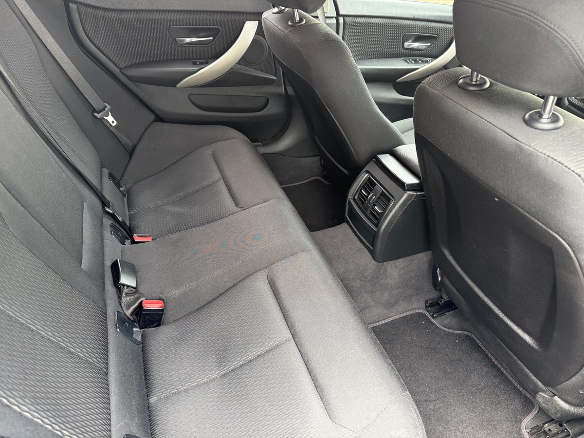 Bmw Série 4 Gran Coupé Gran Coupé 420d 2.0 d 190cv Business, Sièges chauffants