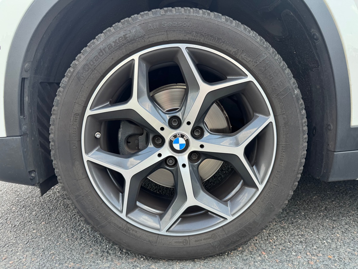 Bmw X1 116 | X-Line sDrive | Toit panoramique | Caméra recul | Régulateur vitesse | Siéges chauffant
