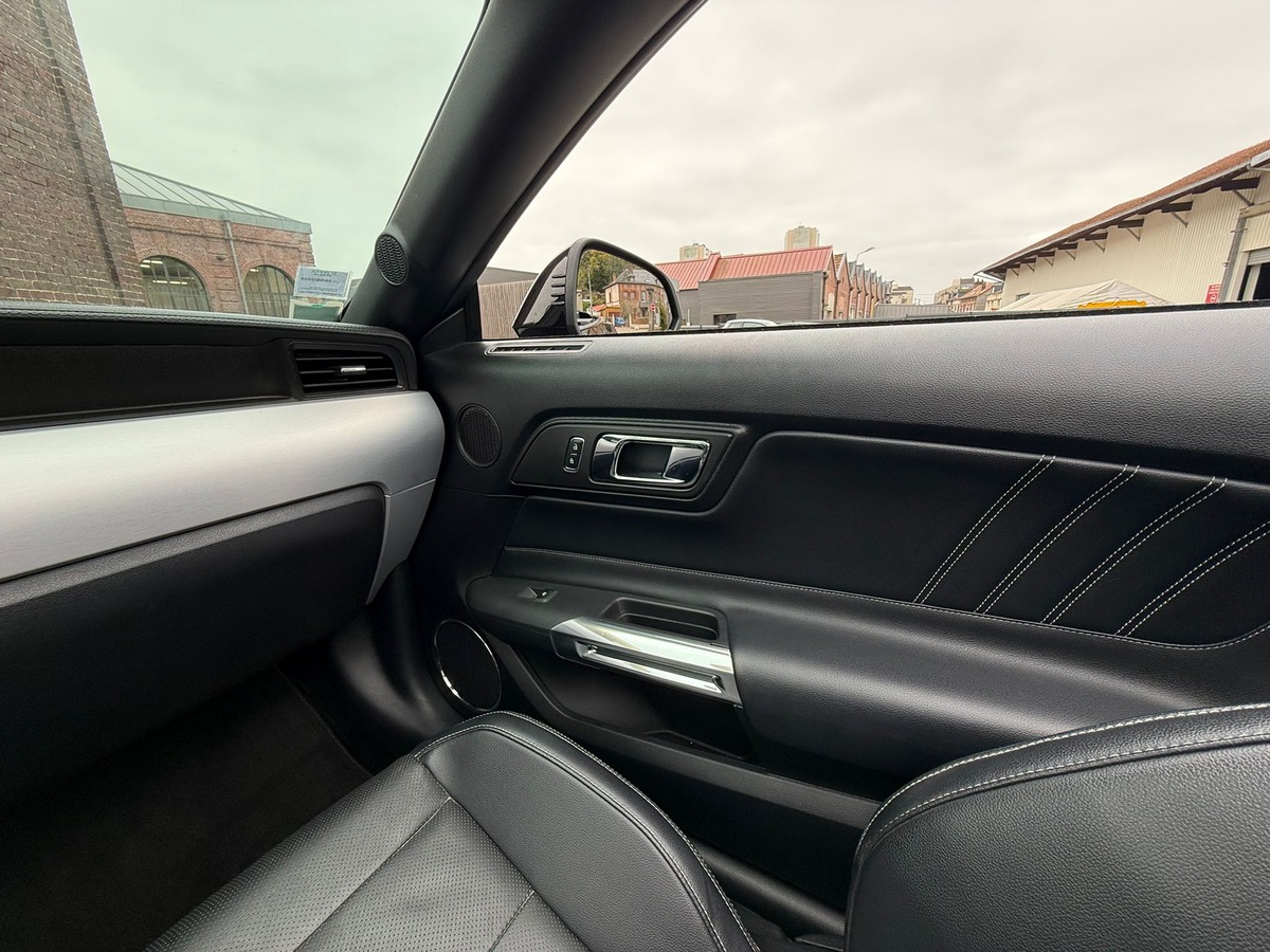 Ford Mustang Convertible GT V8 5.0L / ORIGINE FRANCE / REVISEE