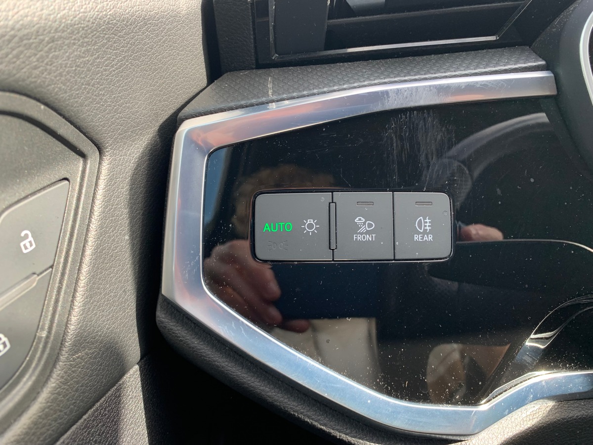 Audi Q3 Sportback 150 ch | S-Line | Caméra de recul | Apple car Play | Coffre assisté électriquement