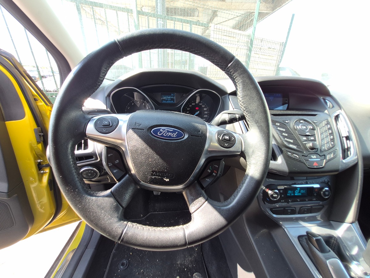 Ford Focus 1.6 150 ch TITANIUM