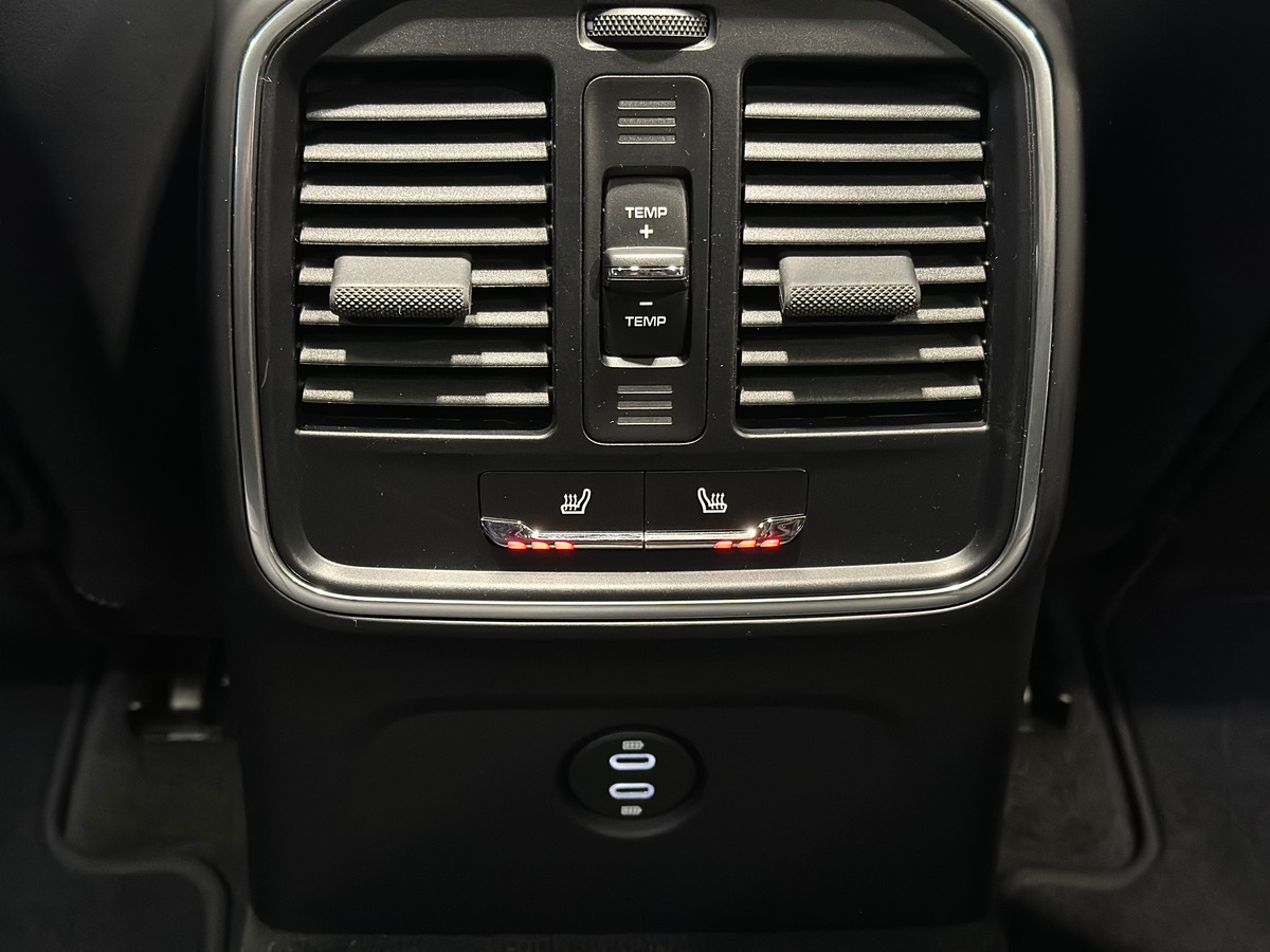 Porsche Macan GTS 380 ch - ATTELAGE - GARANTIE APPROVED 2 ANS
