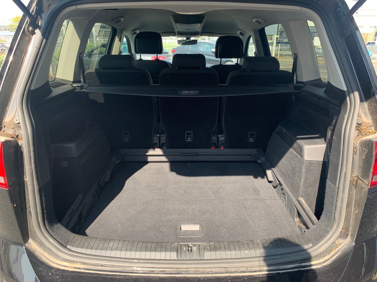Volkswagen Touran 150 ch | Lounge business | Caméra de recul | Régulateur vitesse | Apple car Play