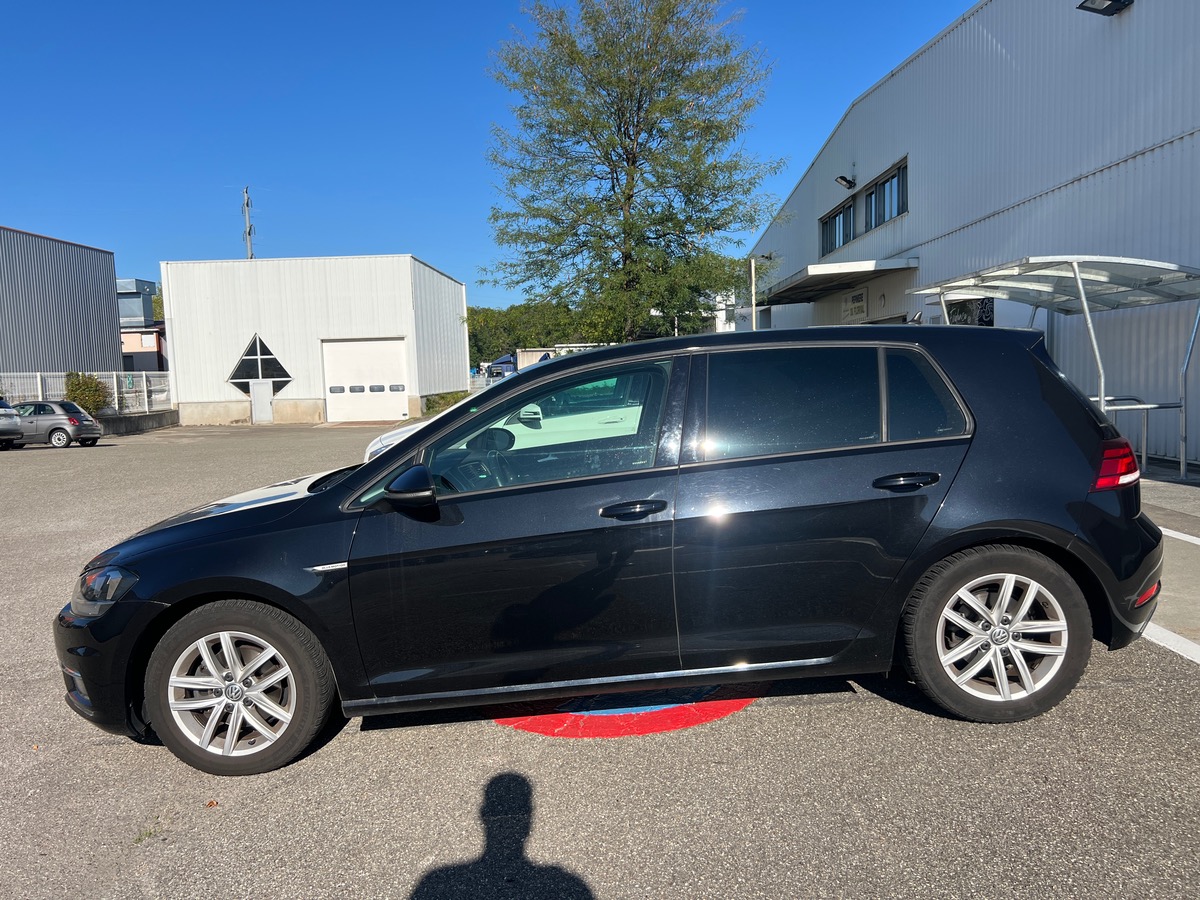 Volkswagen Golf VII Phase 2 1.5 TSI 16V Blue Motion DSG7 130 cv, SUIVI COMPLET VW, SIEGES CHAUFFANT