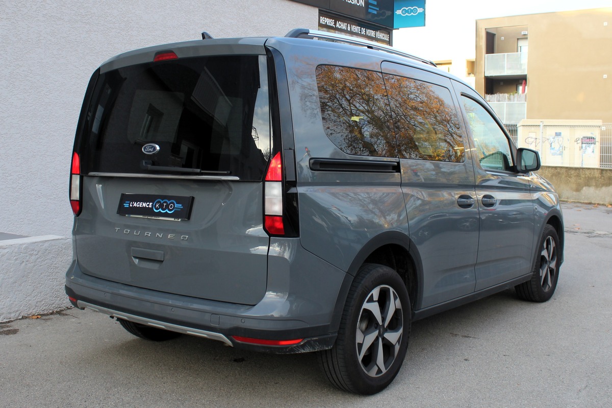 Ford Tourneo CONNECT III 2.0 ECOBLUE 122 ch  ACTIVE DSG 7 - 5 PLACES + CARPLAY