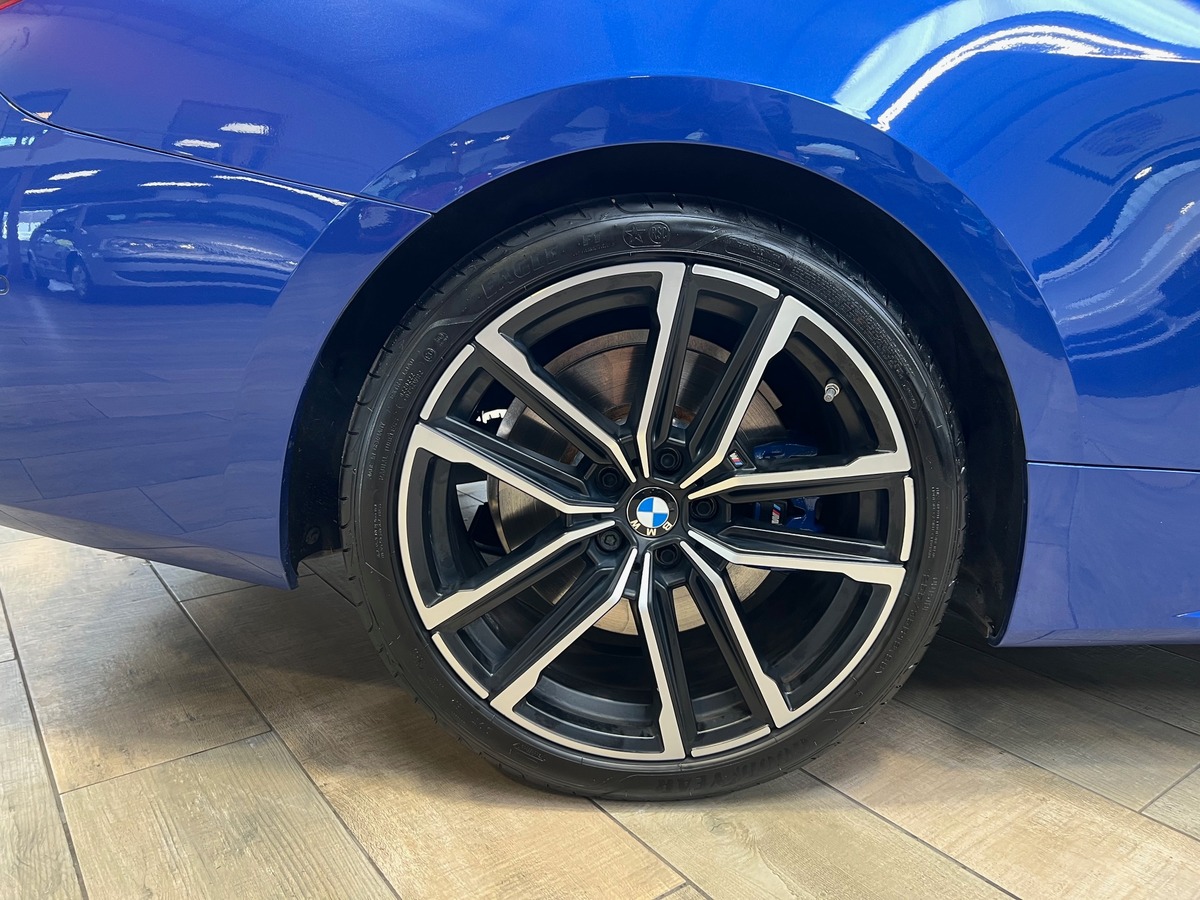 Bmw Série 4 (G22) COUPE 420D 190 M SPORT BVA8 /PORTIMAO BLUE/TOIT PANO/HUD