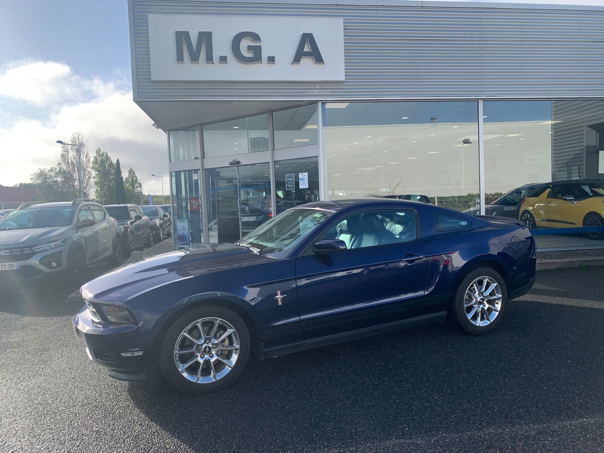 Ford Mustang 304 chevaux | V6 3.7L | Intérieur CUIR | Couleur Bleu Kona | Boite manuelle 6 vitesses