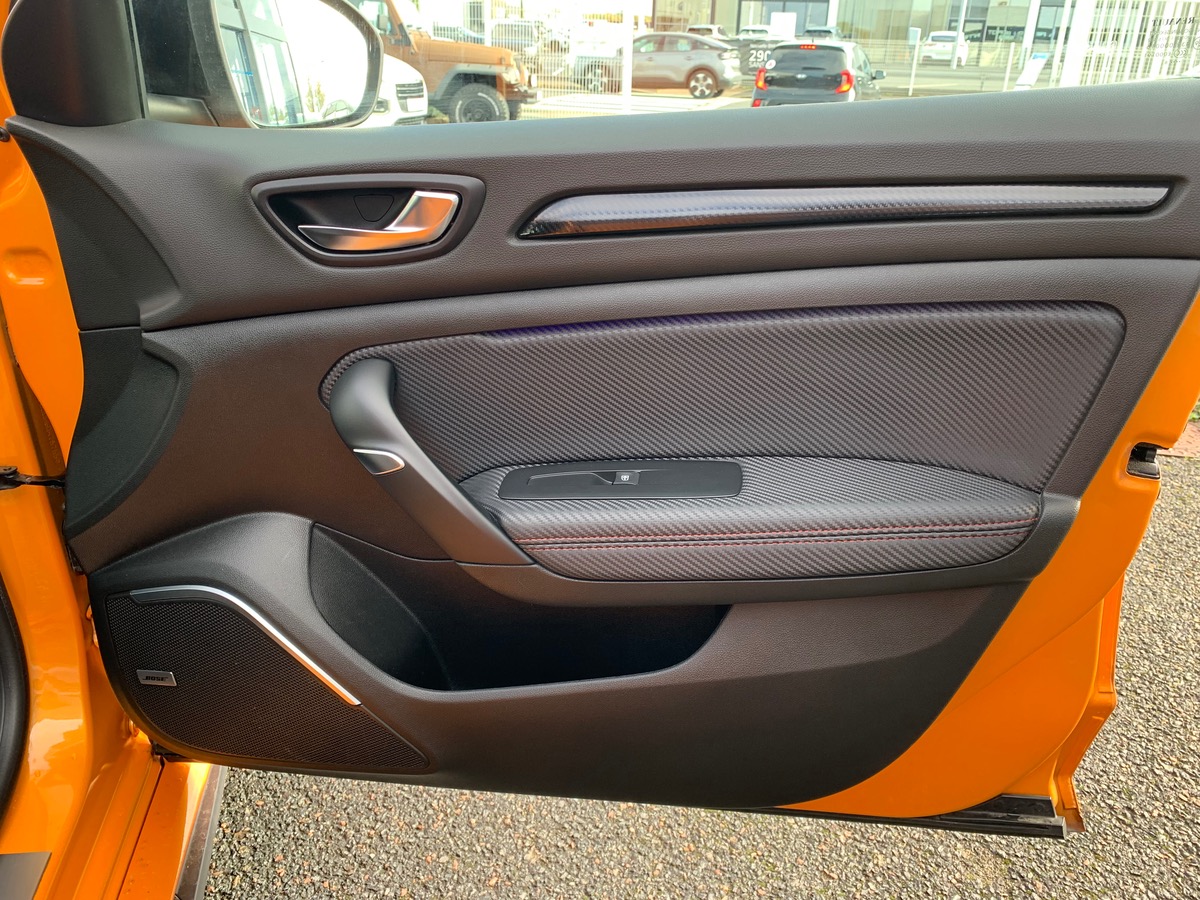 RENAULT Megane 280 ch | RS | JA 19" Interlagos diamantées | Affichage tête haute | GPS