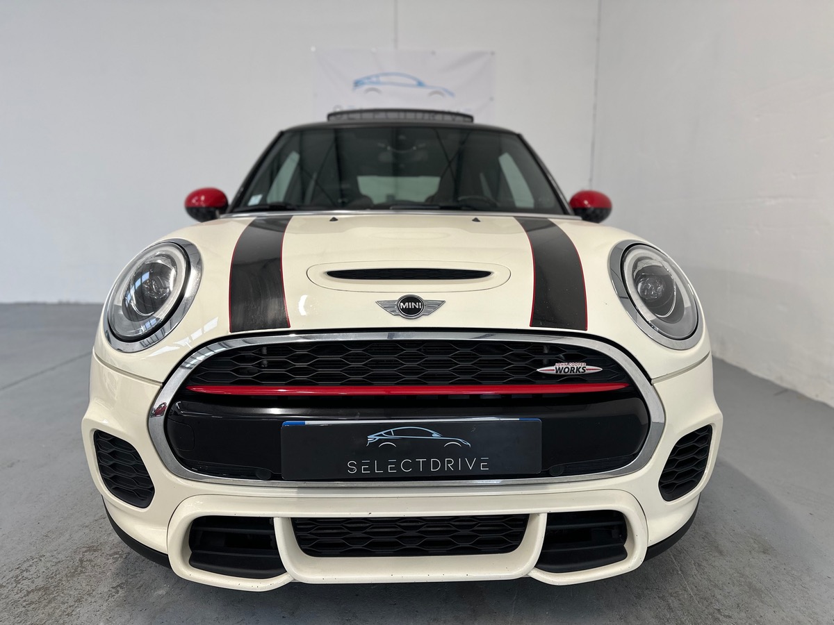 Mini Cooper III (F56) 2.0 231cv JCW BVA6 Harman Kardon / Toit Ouvrant / Echappement Sport