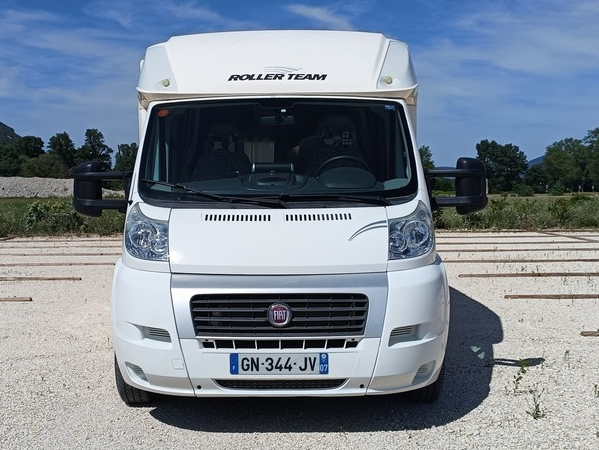ROLLER TEAM GRANDUCA 255P FIAT DUCATO 2.3 JTD 130 CV + MOTO 125CC BENELLI
