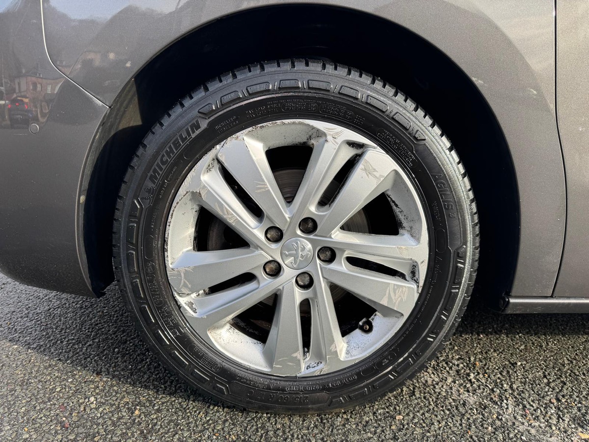 Peugeot Expert 2.0 blue-hdi 177cv EAT8 Fourgon Long - Première main