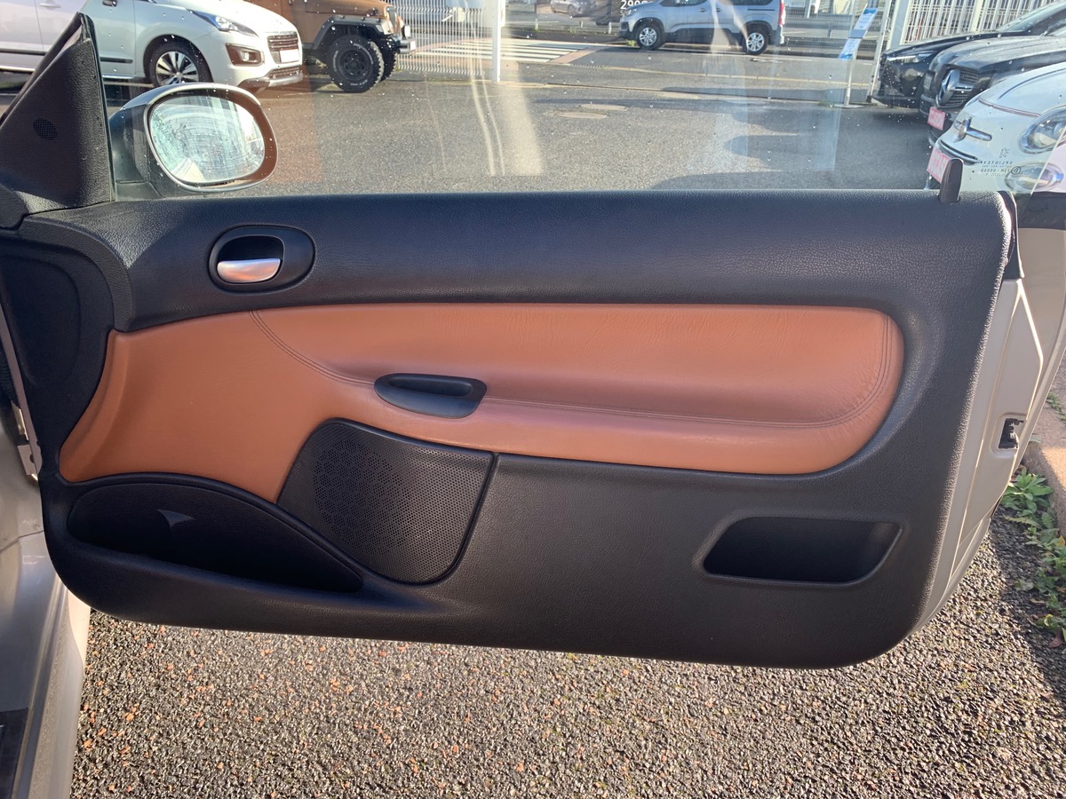 Peugeot 206 CC 136 ch | Rolland Garros | Sellerie cuir | Climatisation automatique | Jantes Alu