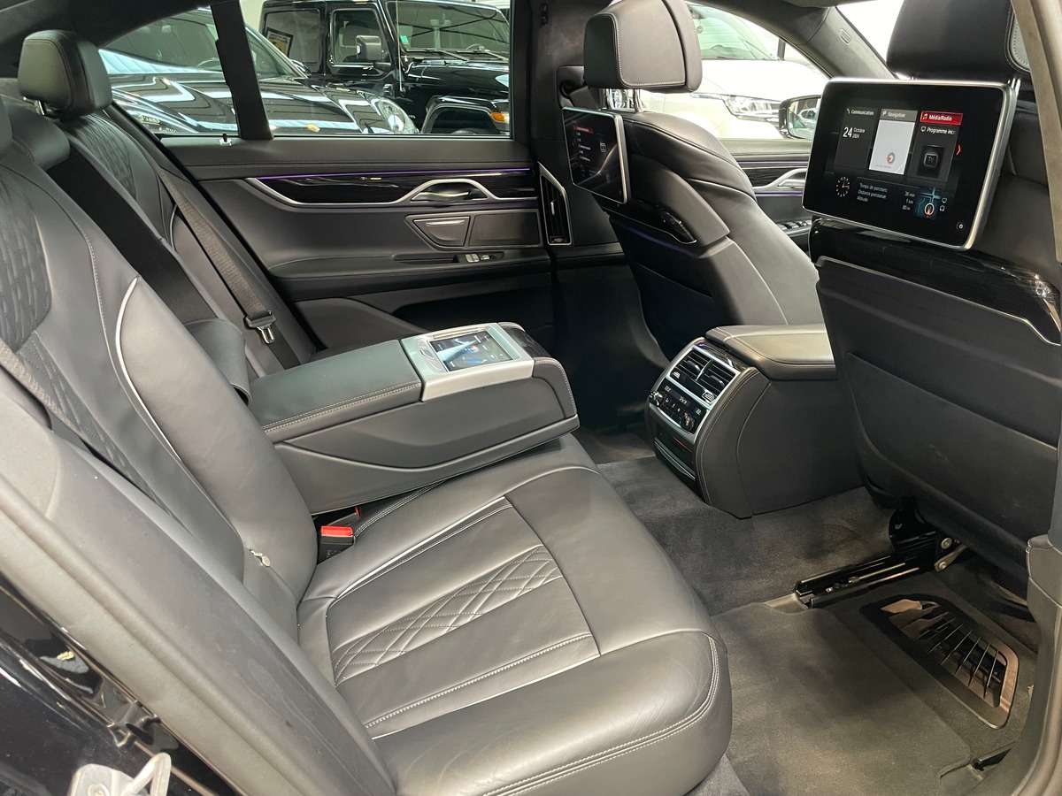 Bmw Série 7 (G11) 740E HYBRID 326CV - MSPORT - EDITION CARBON CORE  - GARANTIE 1 AN