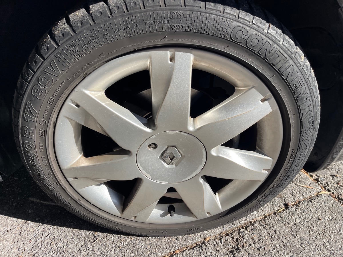 RENAULT Megane 1.6 i 111 CV / Km Réel / 2 ème Main / Boite Auto / 5 Portes / Clim