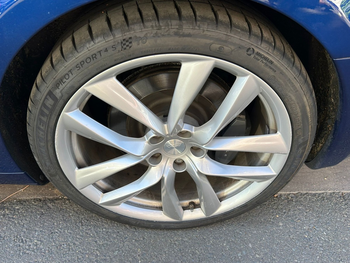 Tesla Model S DUAL MOTORS 612 CH 550 KMS AUTONOMIE FULL OPTIONS
