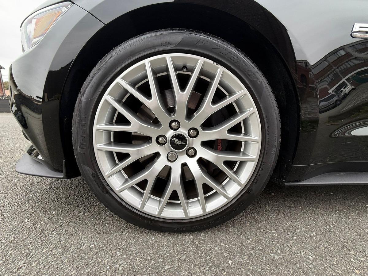 Ford Mustang Convertible GT V8 5.0L / ORIGINE FRANCE / REVISEE