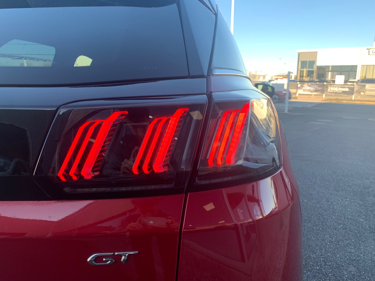 Peugeot 3008 130 ch | GT | Pack Alcantara | Pack City 2 | Hayon Motorisé avec accès Mains Libres