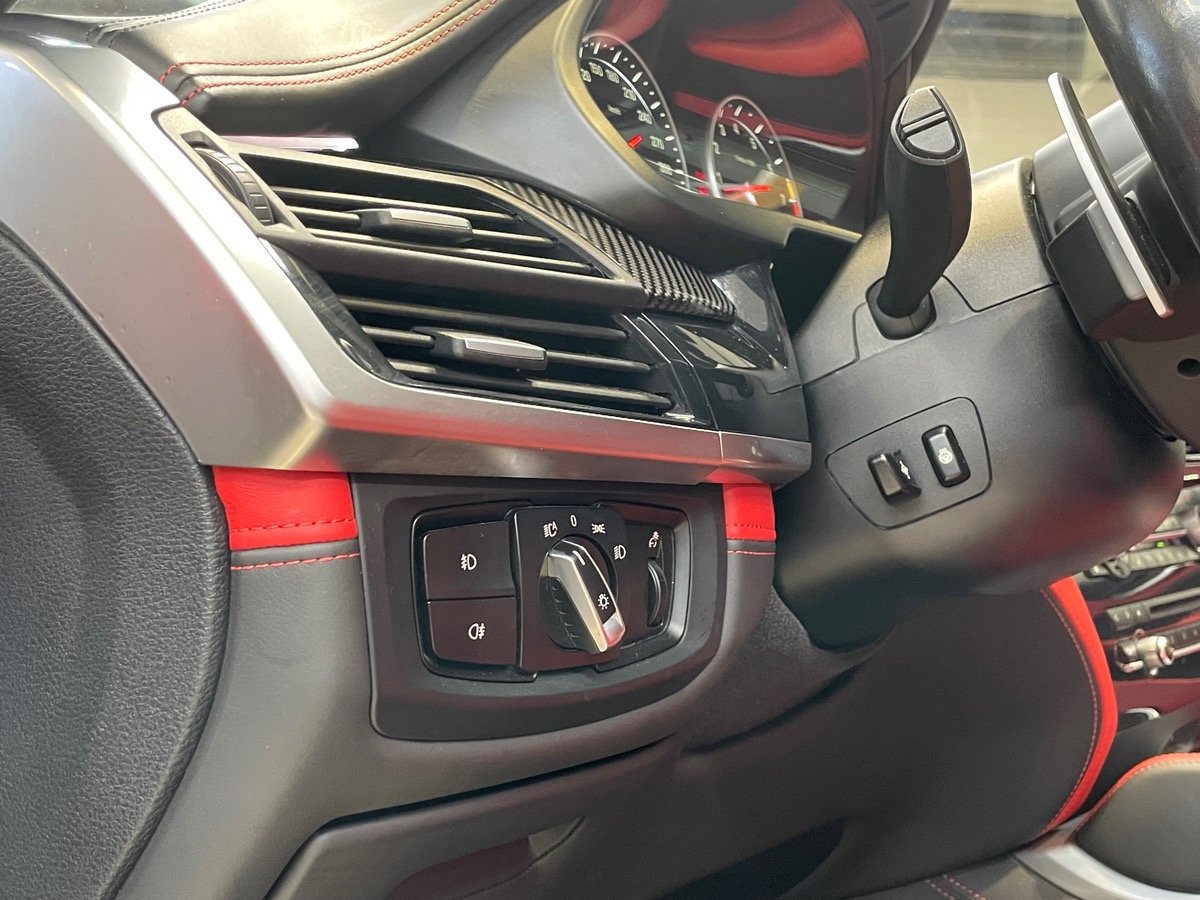 Bmw X6 M 4.4L V8 XDRIVE 575CV - CARPLAY/TOIT OUVRANT/SIEGES CHAUFFANTS - ENTRETIENS CONSTRUCTEUR