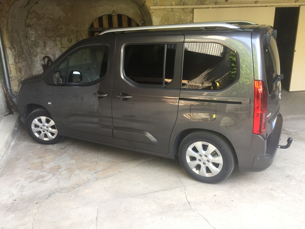 Opel Combo Life 100 ch | Innovation | Attelage | Caméra Recul | Jantes alu | 5 Places | 1iére main