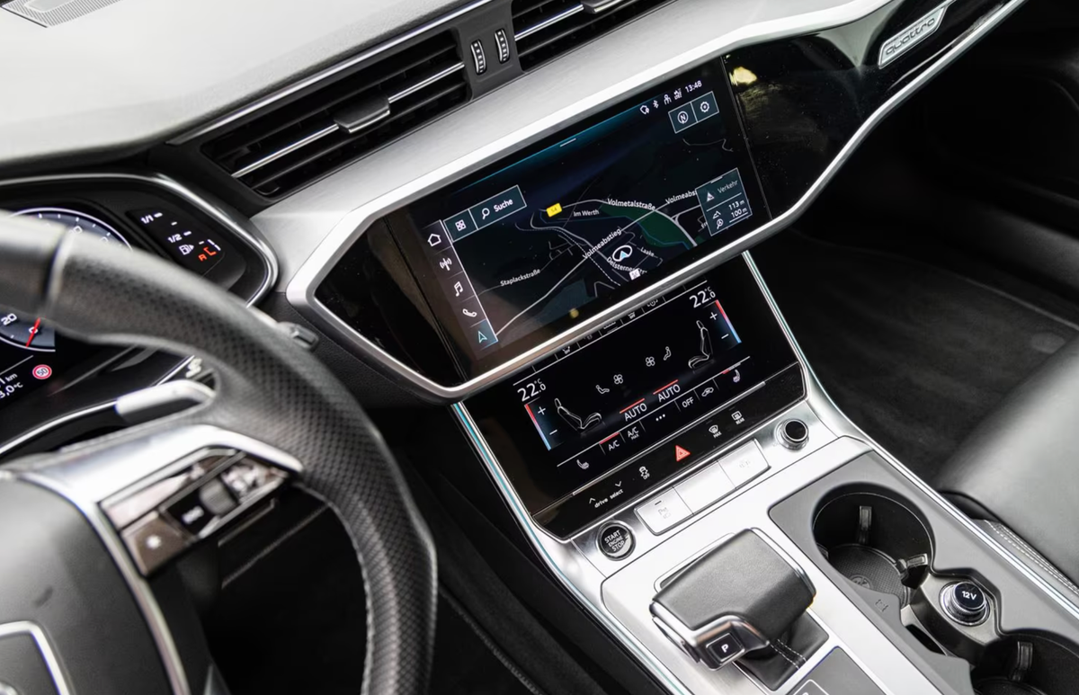 Audi A6 Avant 55 TFSI 340ch S line quattro S tronic 7/Caméra/Matrix/VO allemand/Malus 8700e