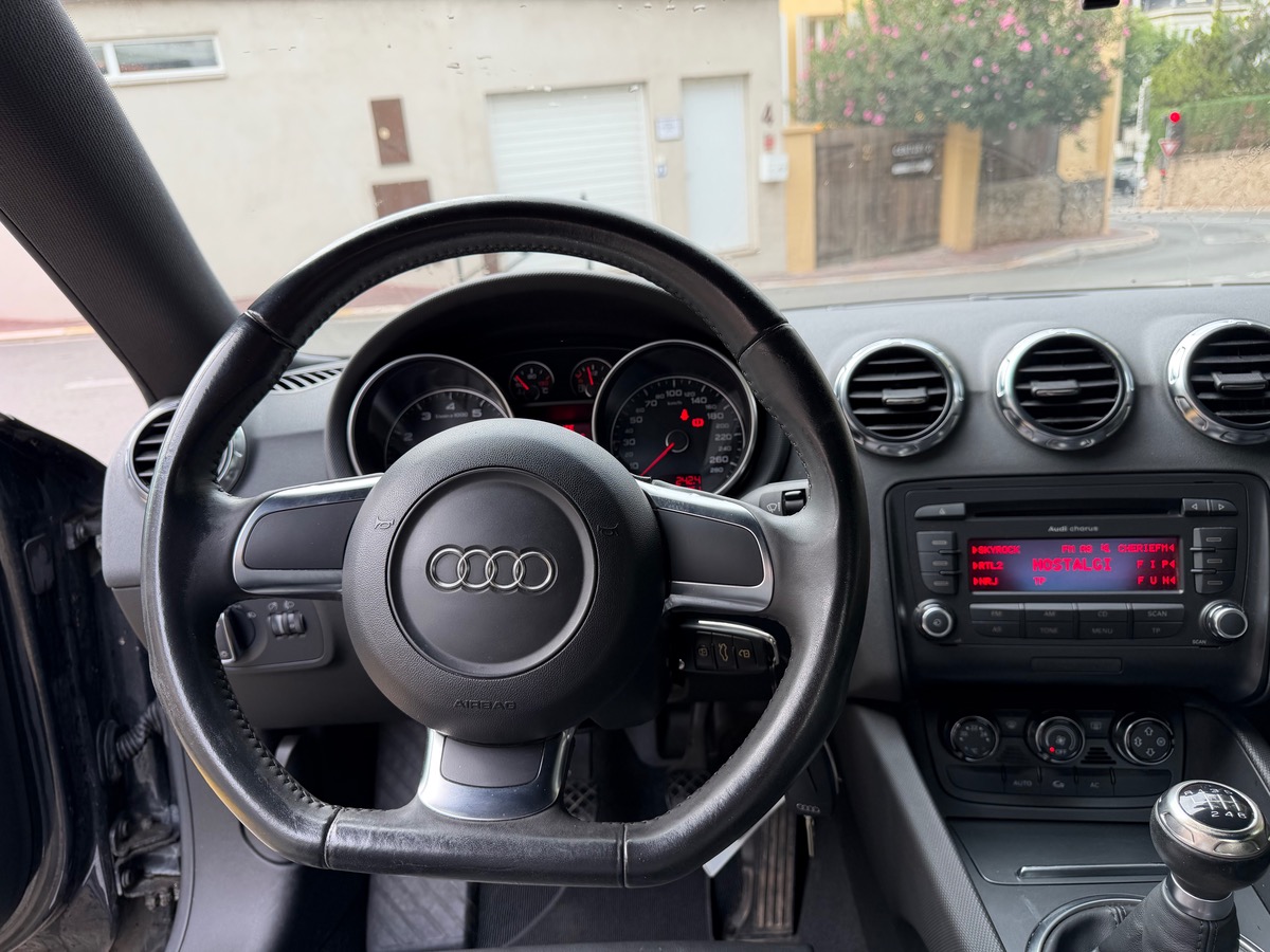 Audi TT 2.0 TFSI 200 CV / 1er Main /Courroie OK / Ambition Luxe / KM Réel /Jantes / Clim Auto