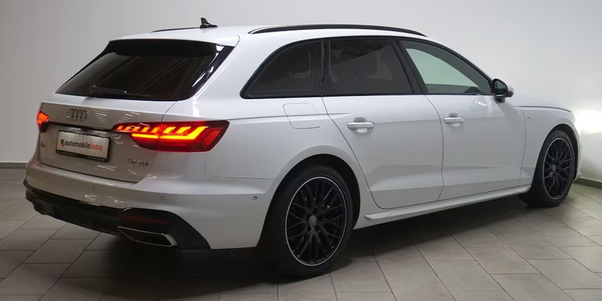 Audi A4 Avant V 35 TDI 163ch S line S tronic 7/Toit ouvrant/Matrix/Caméra