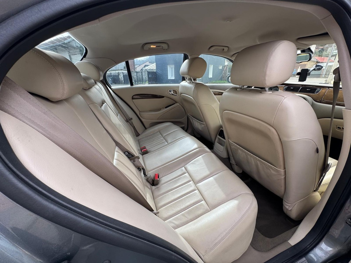 Jaguar S-Type 3.0 V6