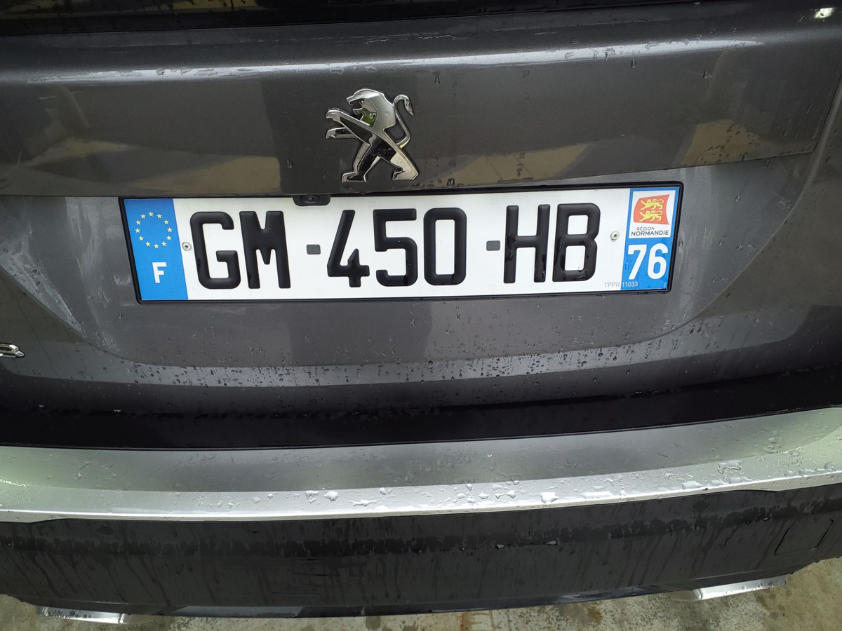 Peugeot 2008 PURETECH 130 CV AUTO ALLURE