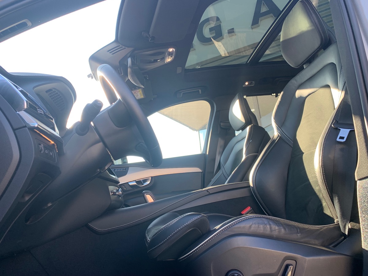 Volvo XC90 388 | R-DESIGN | Pack Prestige | Attelage | Toit ouvrant Panoramique | Caméra de recul