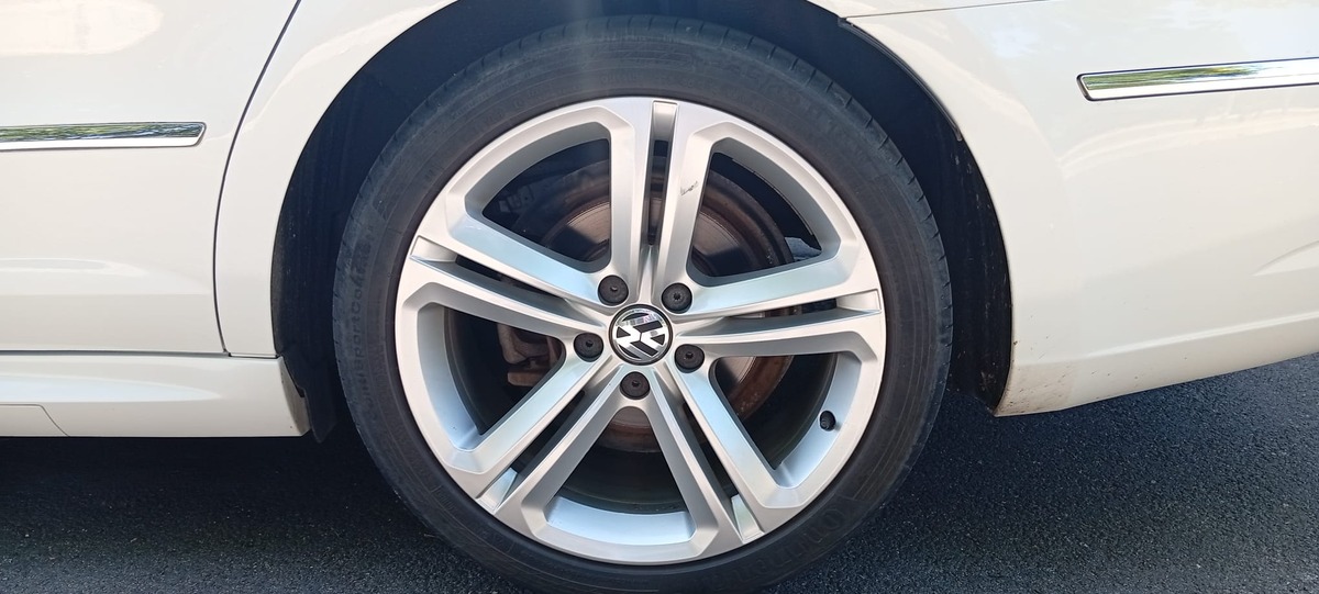 Volkswagen Passat CC 2.0 TDI 140ch Carat DSG6 Pack R line / Suivi d'entretien à jour