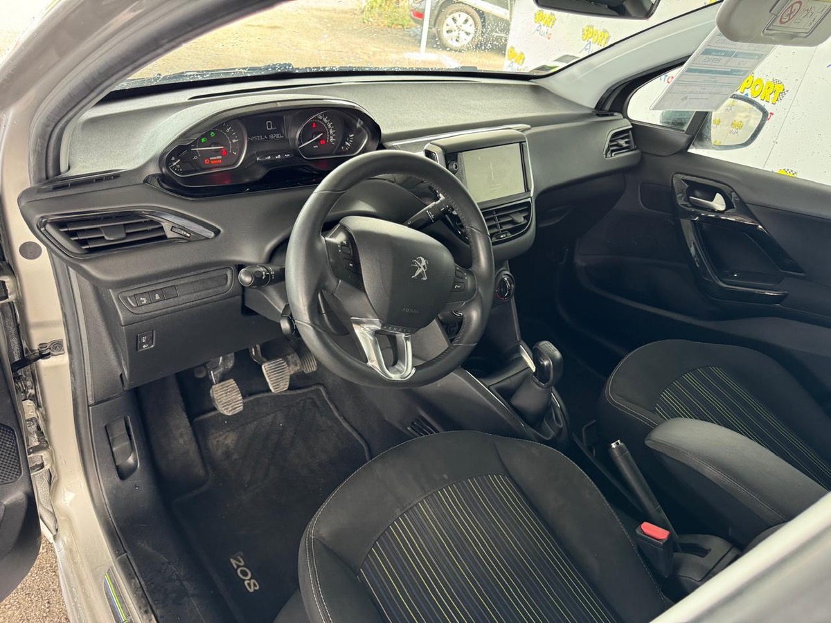 Peugeot 208 1.2 ESSENCE 42000KM 82CH  X SPORT AUTO X