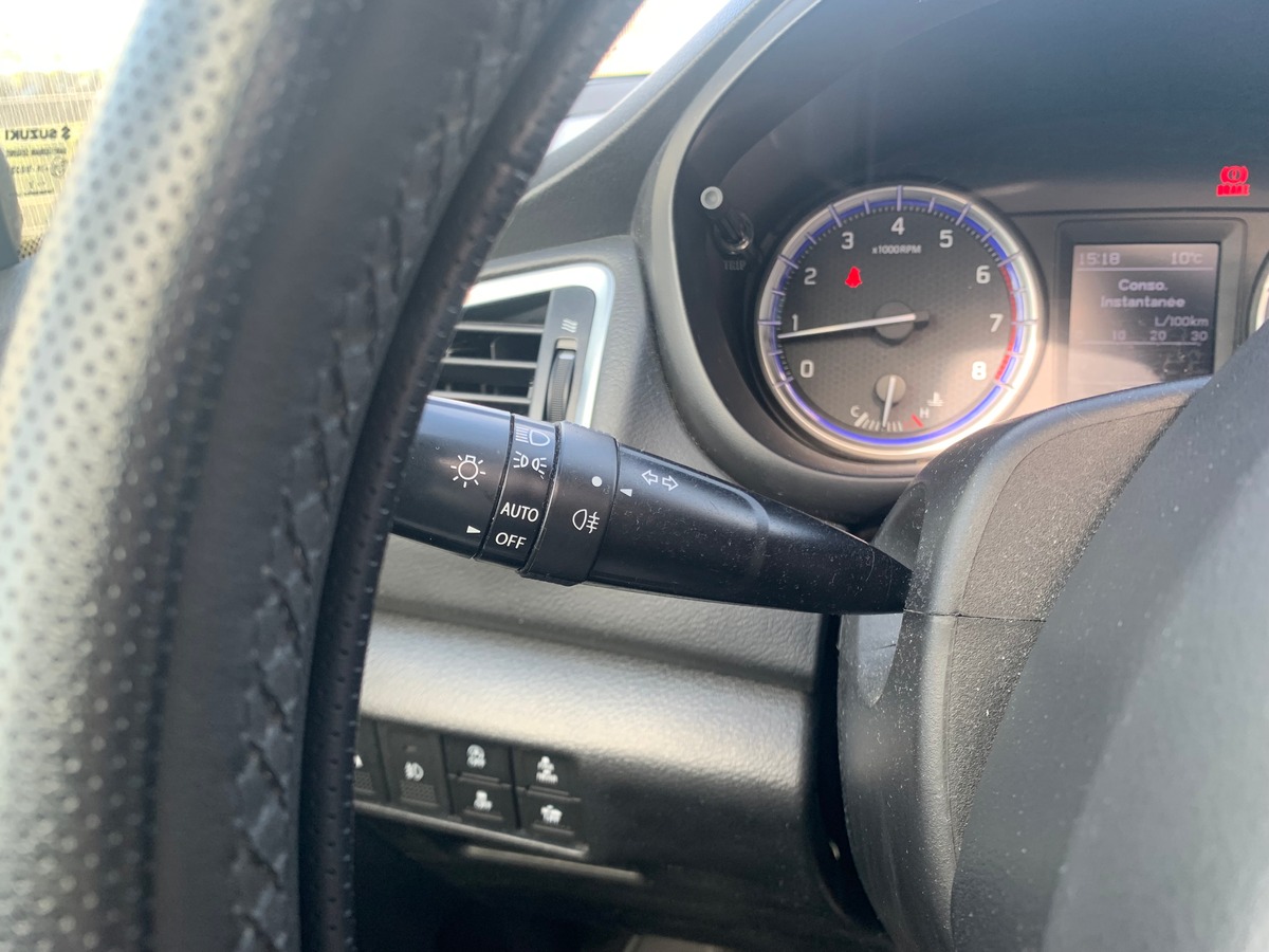 Suzuki SX4 S-Cross 140 | Style | Toit ouvrant panoramique | Régulateur vitesse adaptatif | Caméra