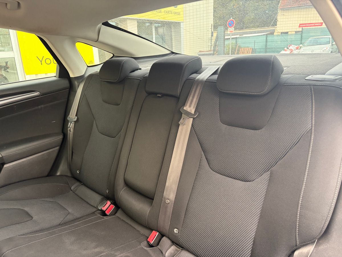 Ford Mondeo TITANIUM 2.0 i 187 cv Hybrid Boîte auto - CAMERA DE RECUL - ELIGIBLE UBER - GPS