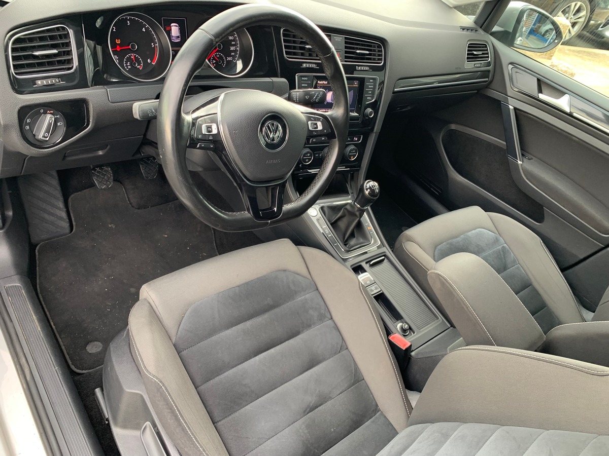 Volkswagen Golf 105 ch | Régulateur vitesse | Radar de stationnement avant arriére | GPS | Bluetooth