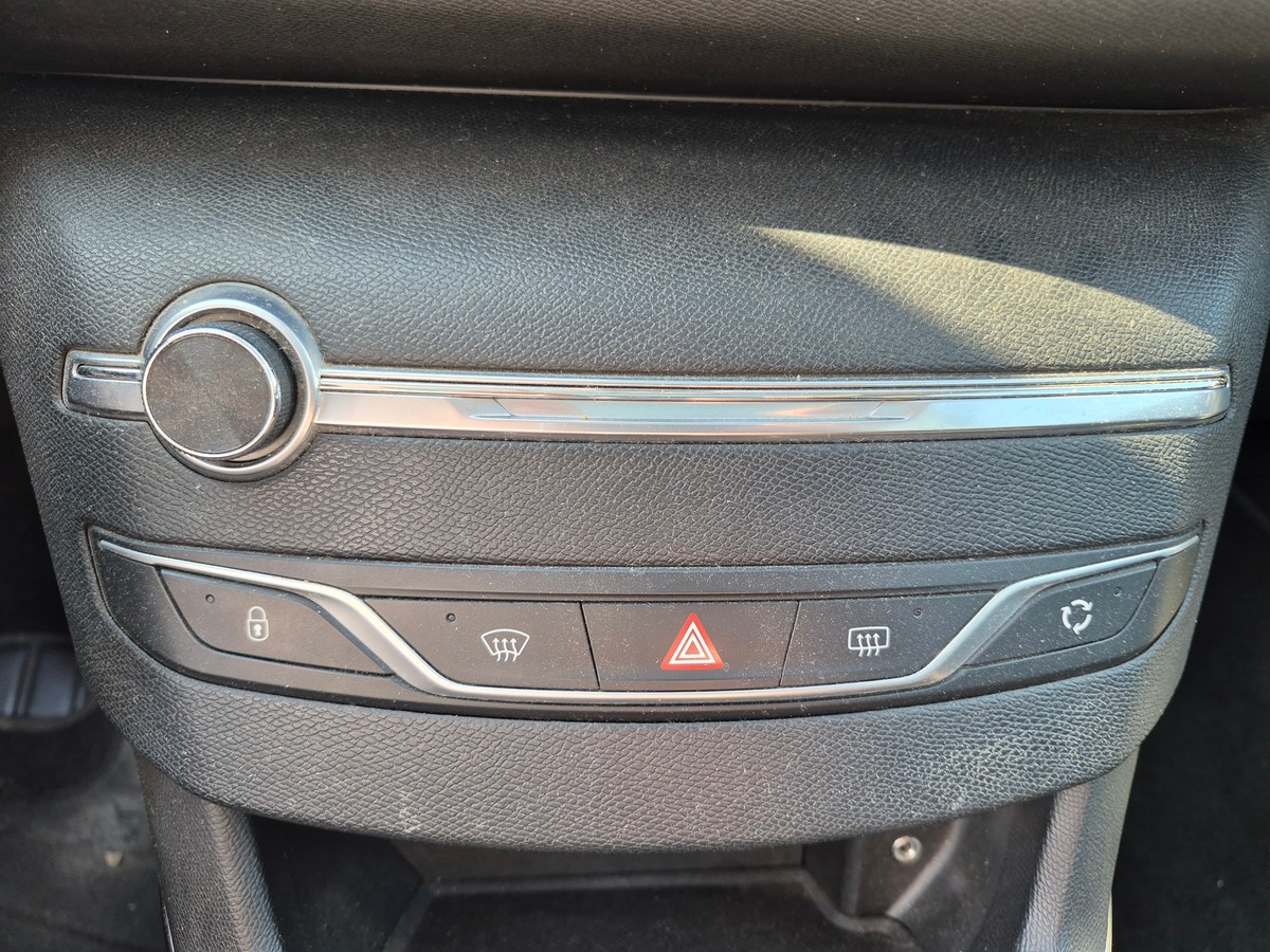 Peugeot 308 SW 1.6 e-HDi FAP 115ch Business Pack