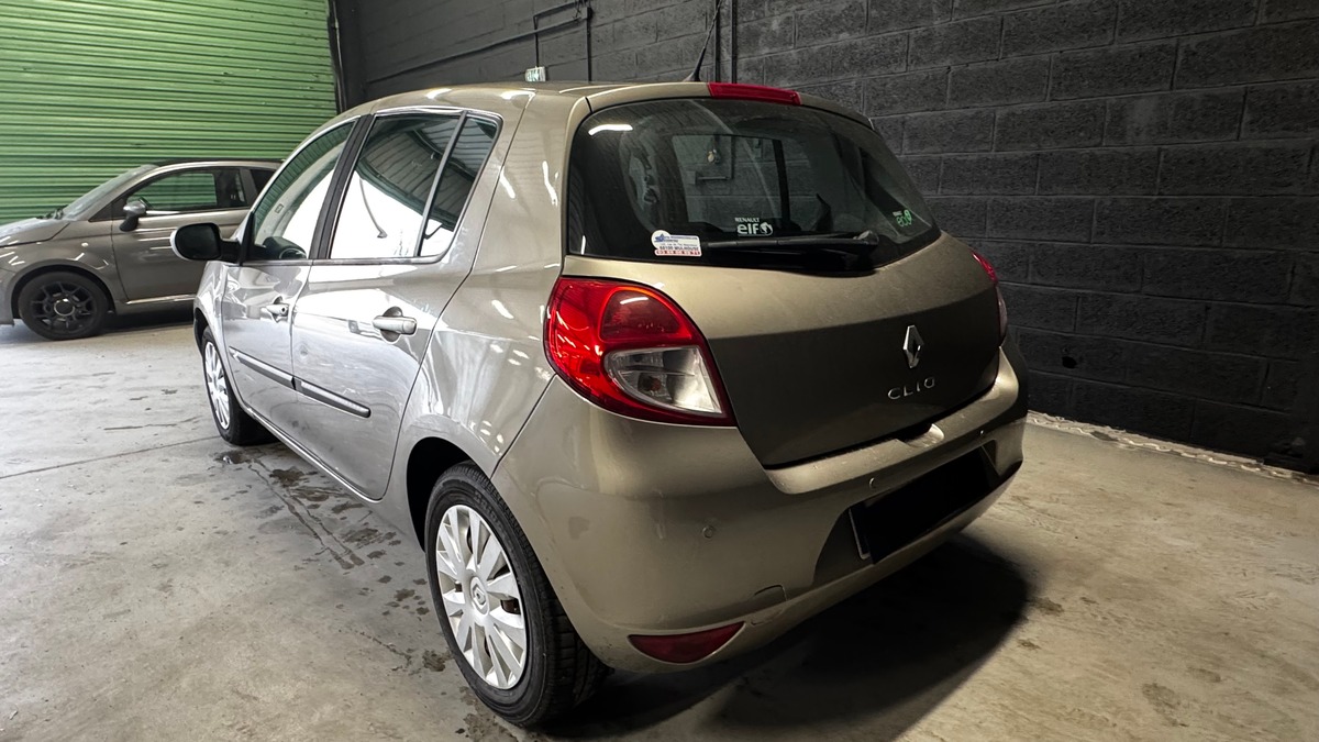 RENAULT Clio III 1.2i 75CH GPL 1ere Main
