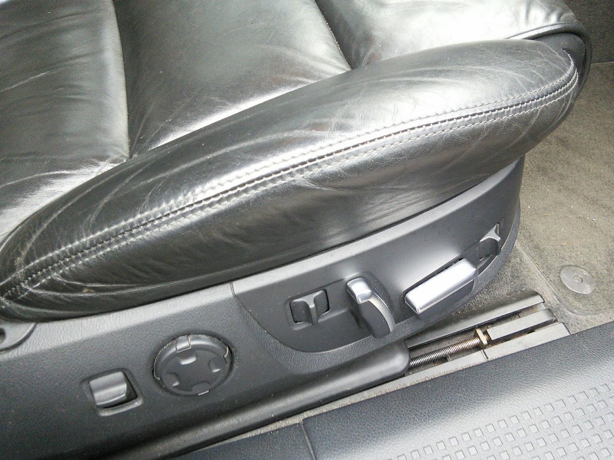 Audi A8 LIMOUSINE Quattro 4.2 TDi V8   Tiptronic6 326cv Boîte auto