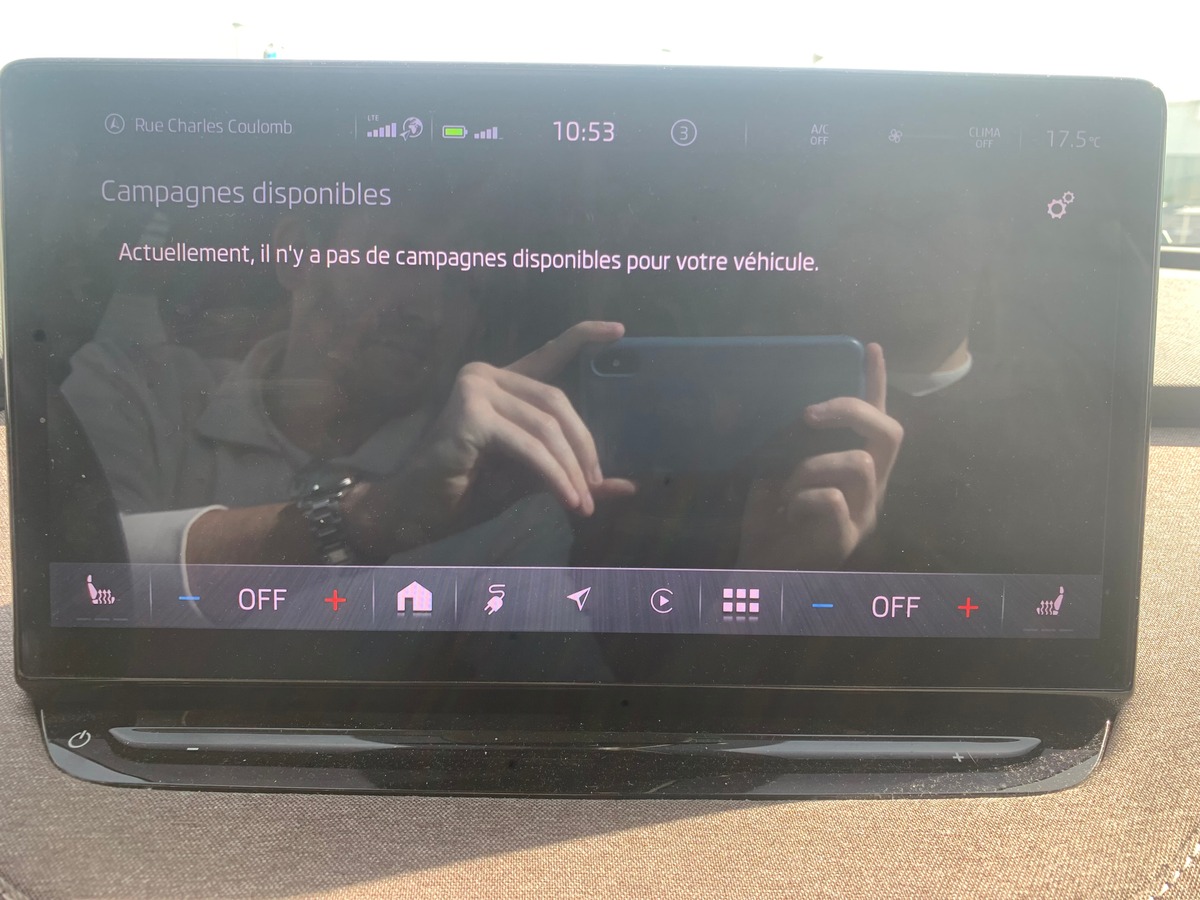 Skoda Enyaq 180 chevaux | iV60 | Apple car Play | Régulateur vitesse adaptatif | Siéges chauffants