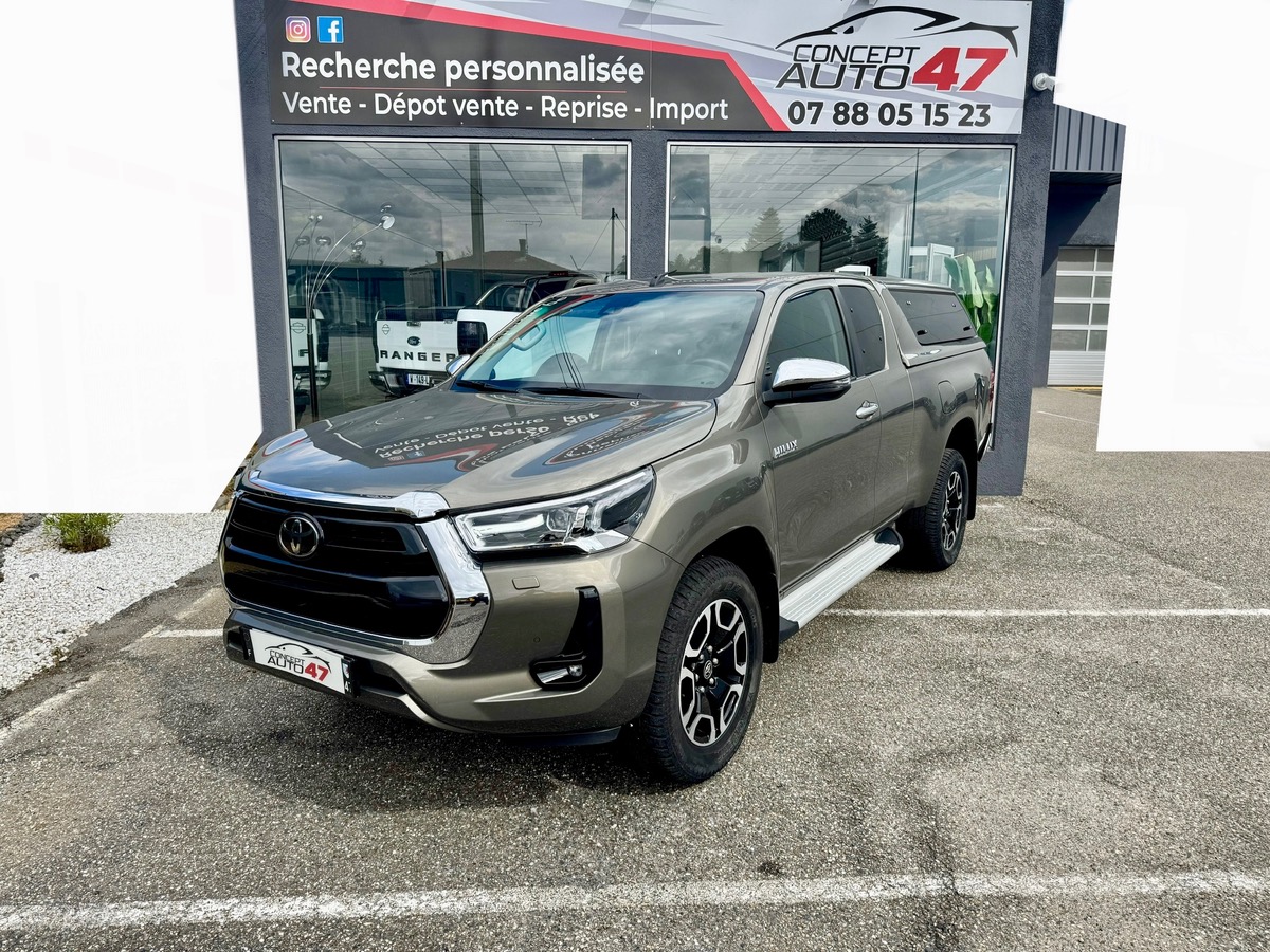 Toyota HILUX 4X4 LOUNGE
